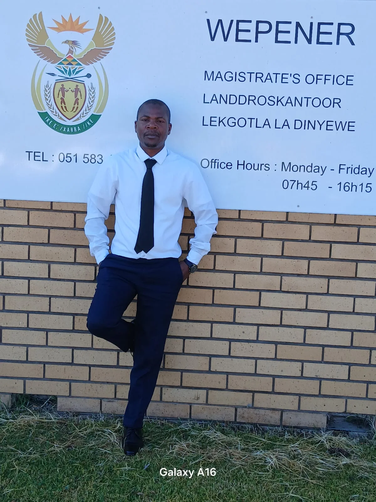Mr. Osborn Ngobeni outside Wepener Magistrate’s Office